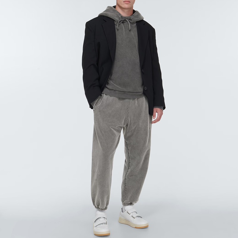 our cotton hoodies are made with high-quality fabric for the ultimate cozy feel at hongfeng.